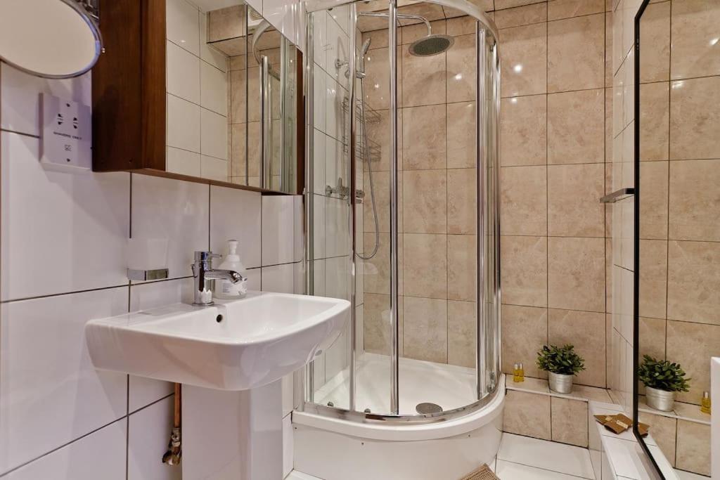 Whole House In Central Camden Town لندن المظهر الخارجي الصورة